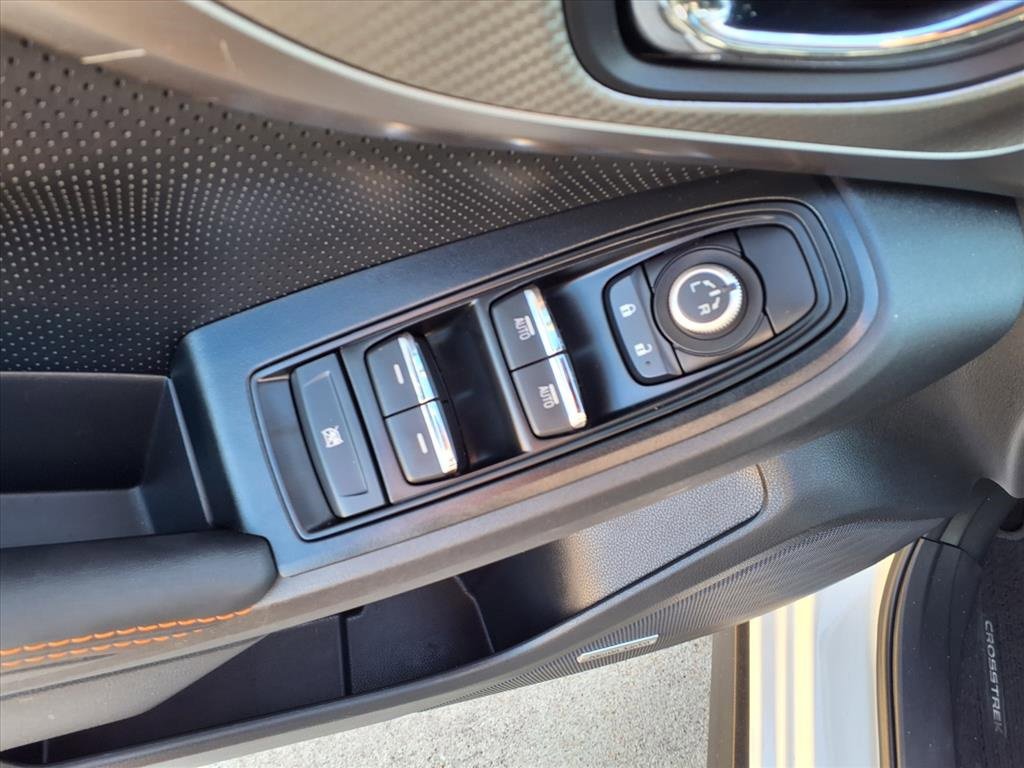 Used 2021 Subaru Crosstrek 2.5i Limited w/ Moonroof Package 2 image 8