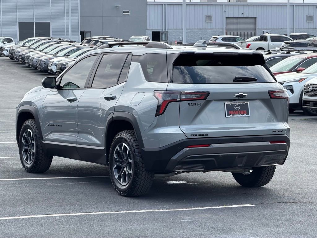 Used 2025 Chevrolet Equinox ACTIV w/ Convenience Package III image 7