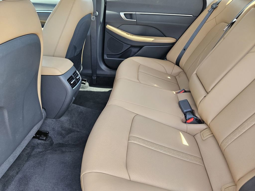 Certified 2025 Hyundai Sonata Limited FWD image 22