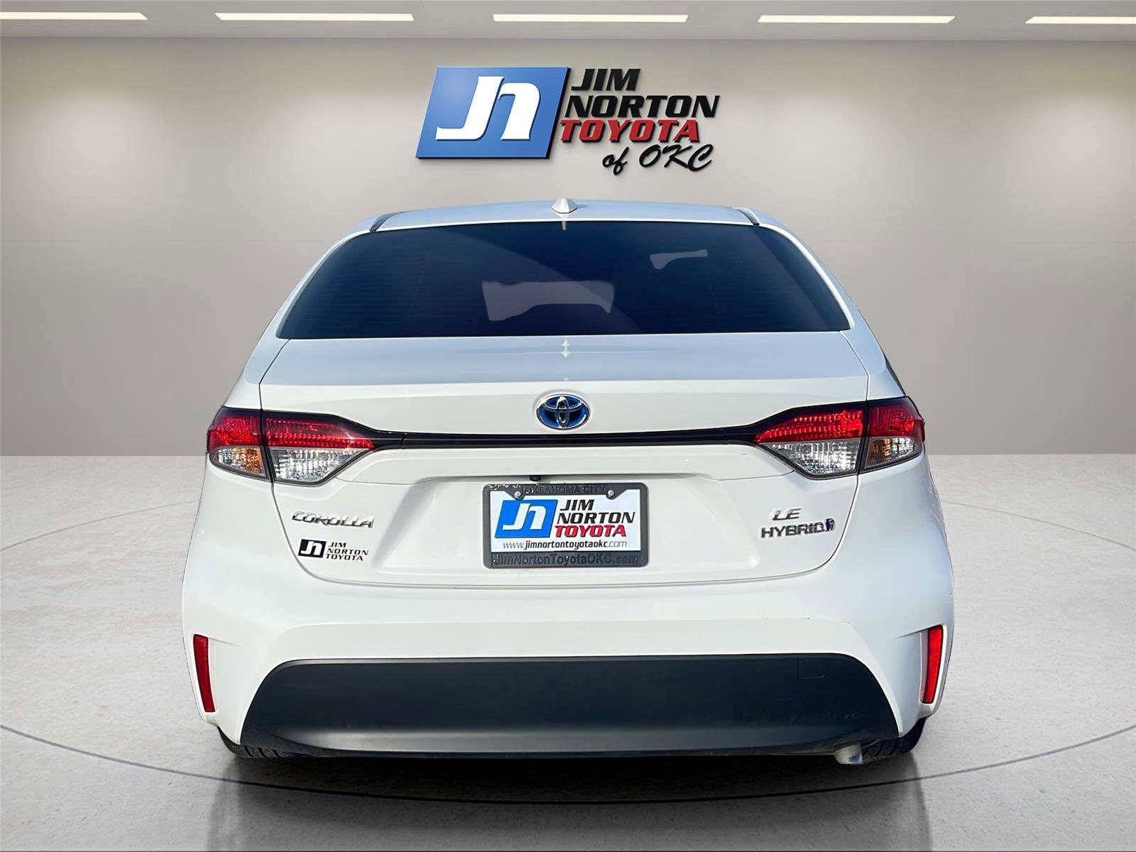 Used 2024 Toyota Corolla LE image 6