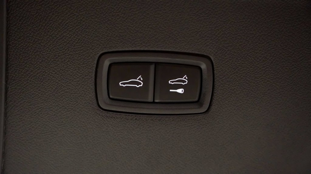 New 2025 Porsche Cayenne Coupe image 14