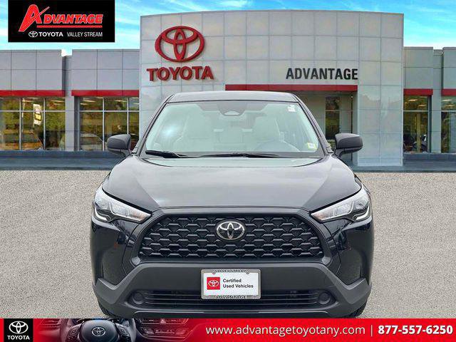 Certified 2024 Toyota Corolla Cross L image 2