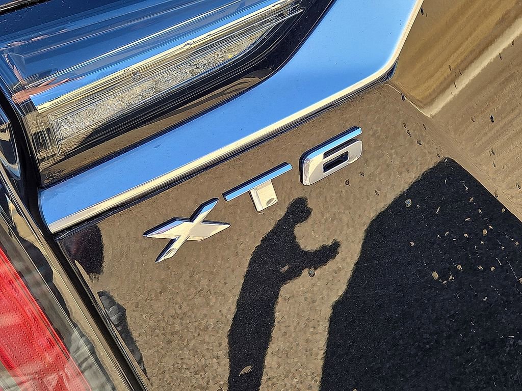 Used 2024 Cadillac XT6 Sport w/ Platinum Package image 12