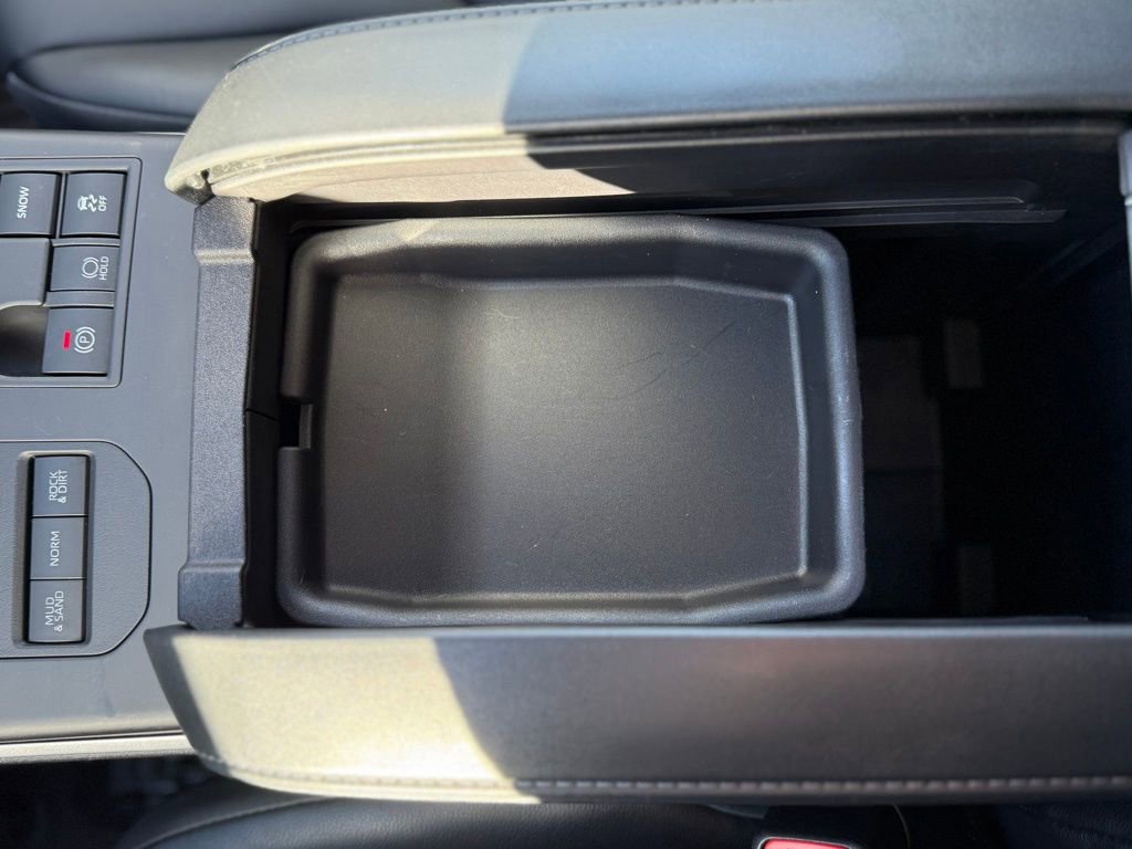 Used 2024 Toyota Highlander XLE image 26