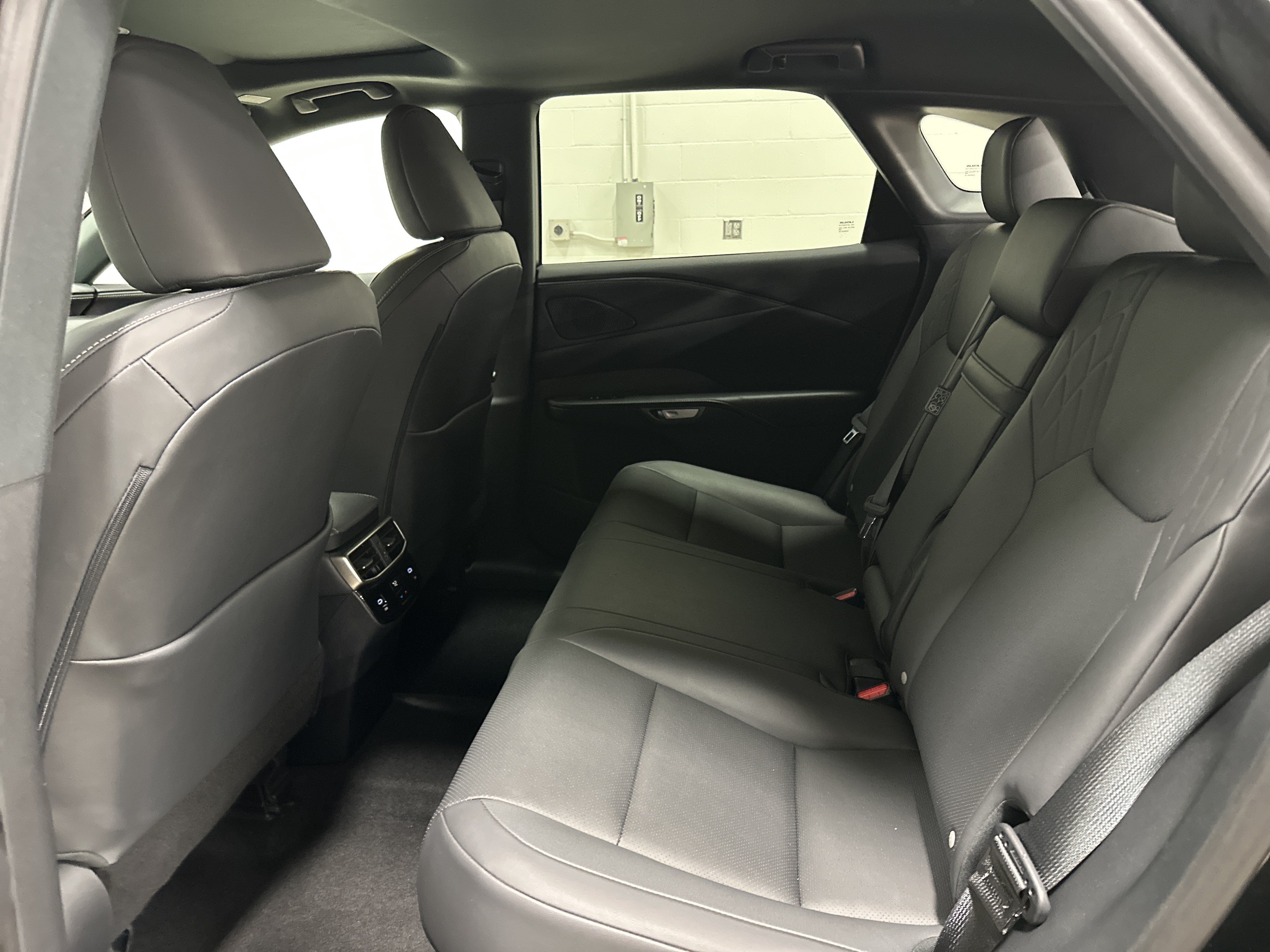 Certified 2024 Lexus RX 350 Premium w/ Accessory Package (K3) AWD/4WD image 31