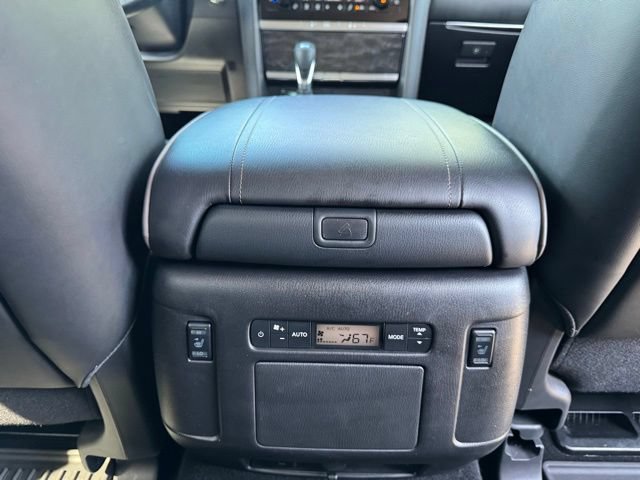 Used 2024 Nissan Armada Platinum w/ Captain's Chairs Package AWD/4WD image 20