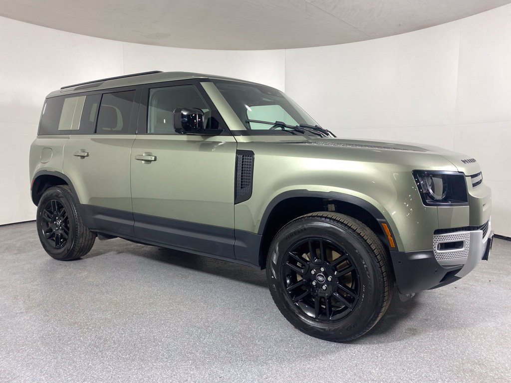Used 2025 Land Rover Defender 110 S AWD/4WD image 3