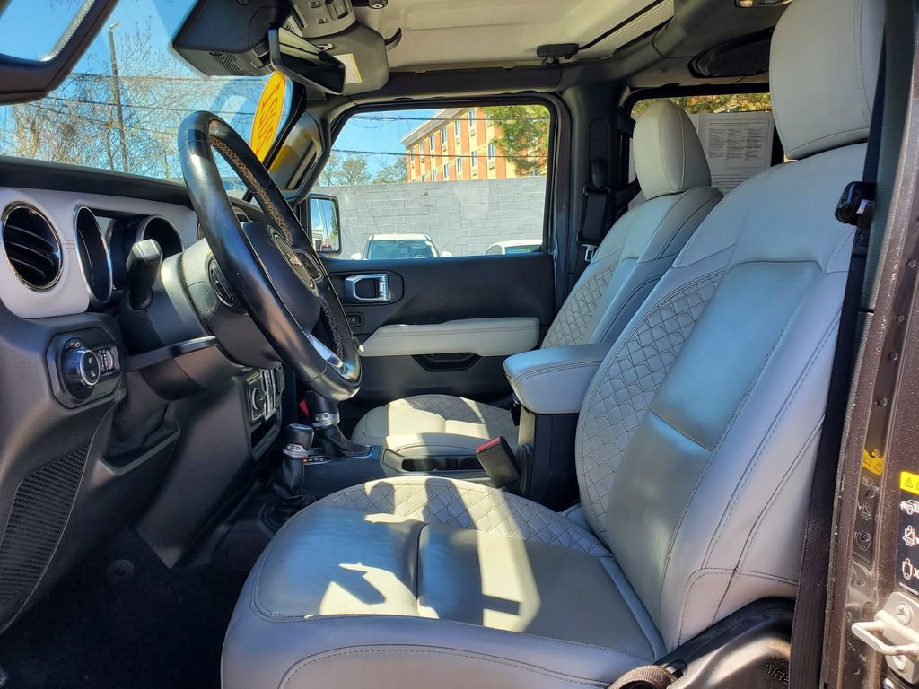 Used 2021 Jeep Gladiator Overland AWD/4WD image 14