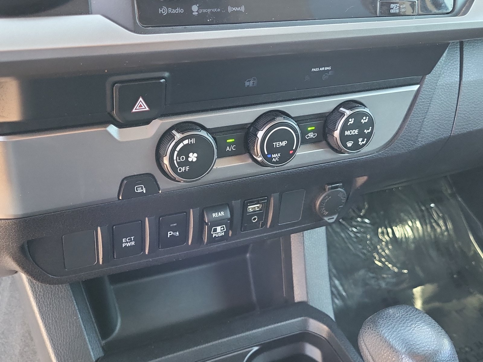 Used 2019 Toyota Tacoma SR5 RWD image 13
