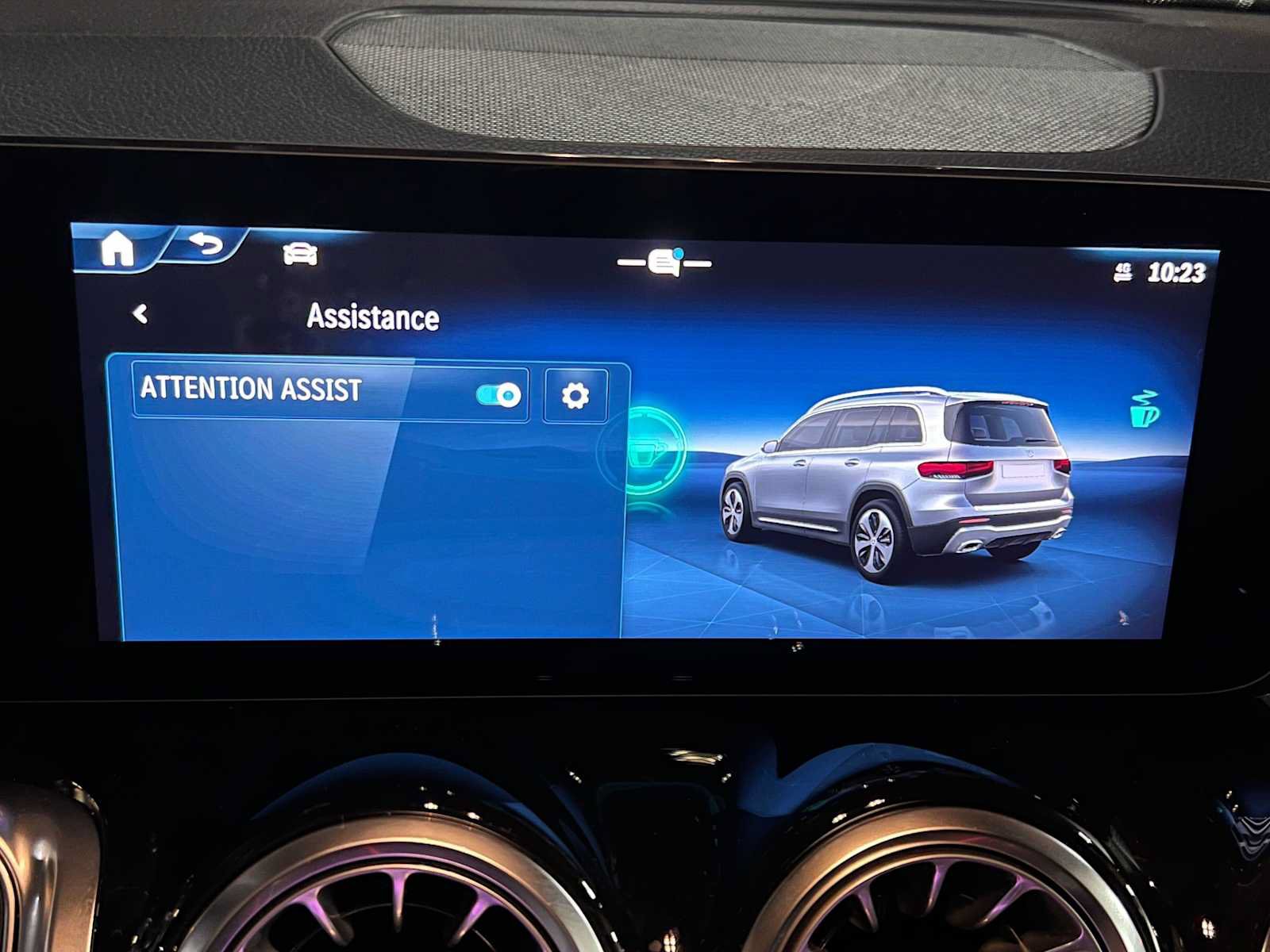 Certified 2026 Mercedes-Benz GLB 250 4MATIC image 40