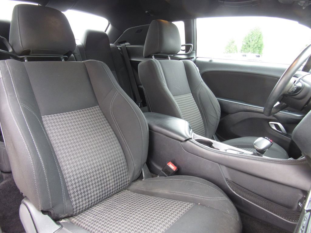 Used 2015 Dodge Challenger SXT w/ Super Sport Group (SS/T) RWD image 14
