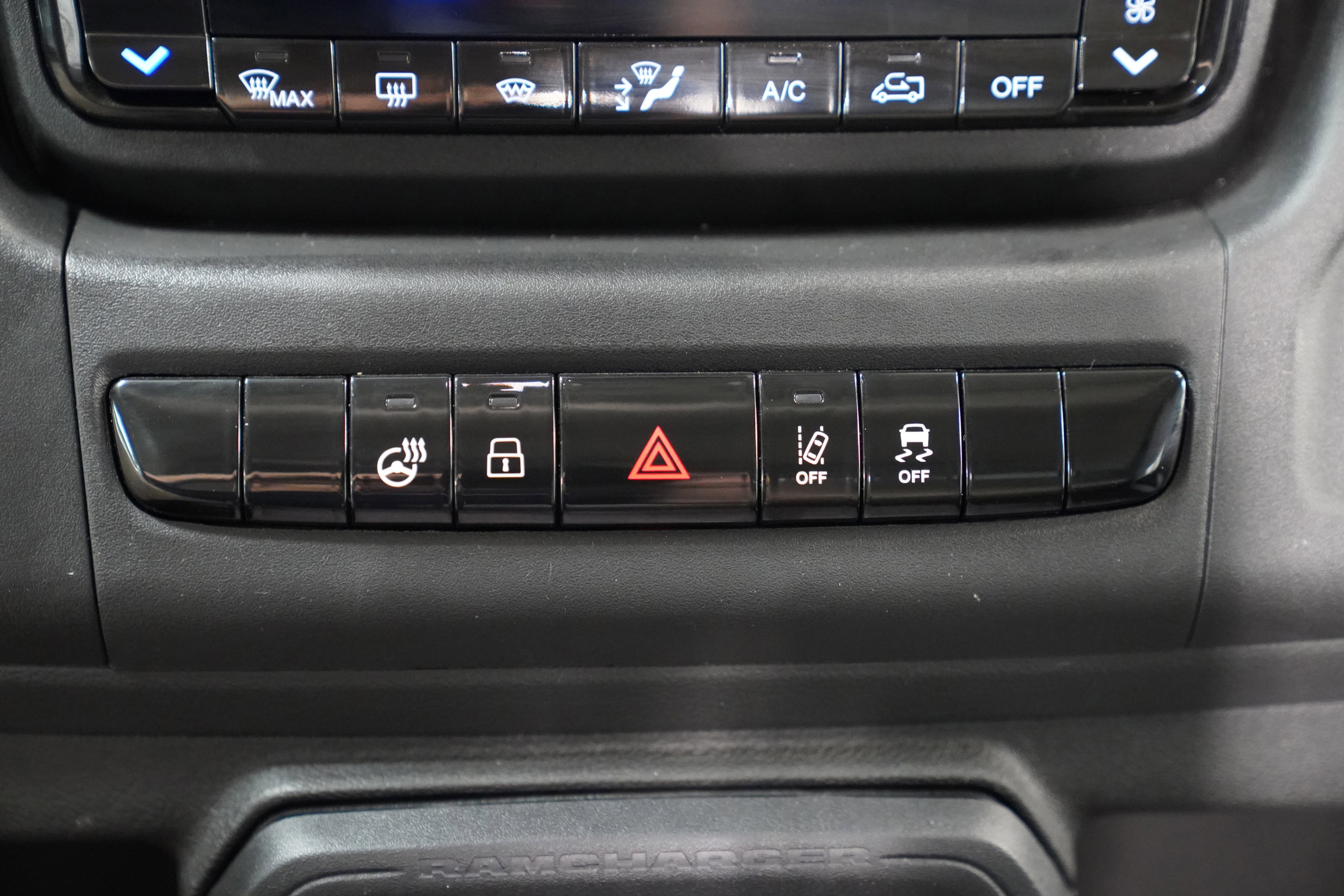 Used 2024 RAM ProMaster 3500 w/ Delivery Van Package image 29