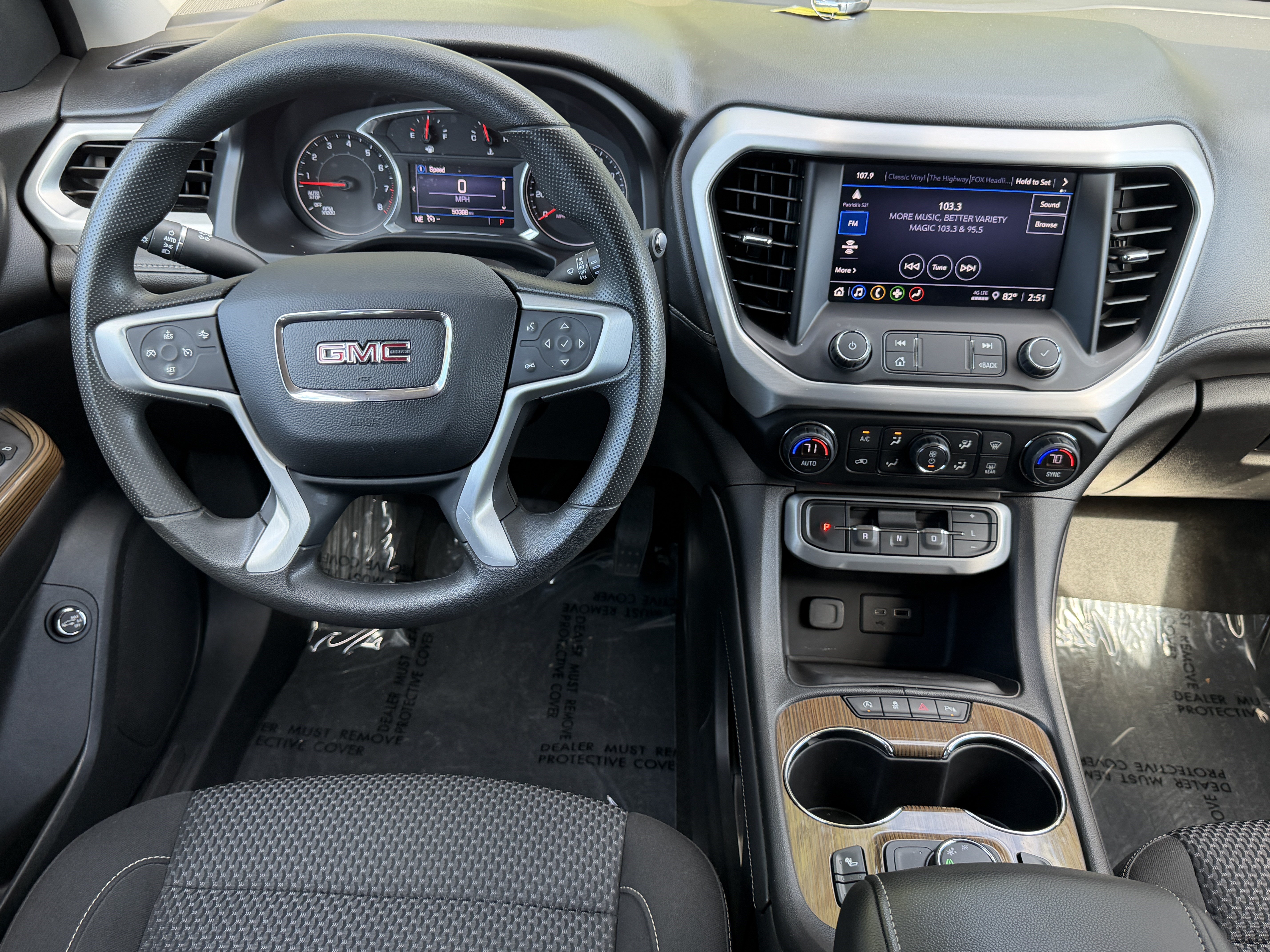 Used 2021 GMC Acadia SLE w/ Driver Convenience Package FWD image 22