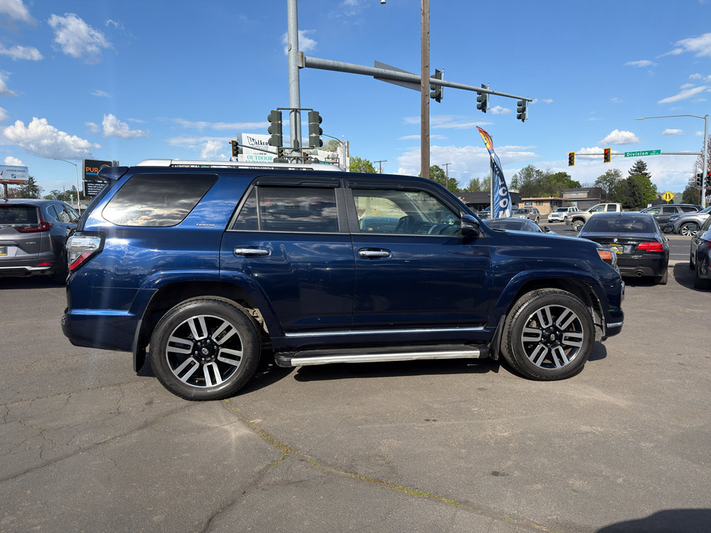 Used 2017 Toyota 4Runner Limited AWD/4WD image 9