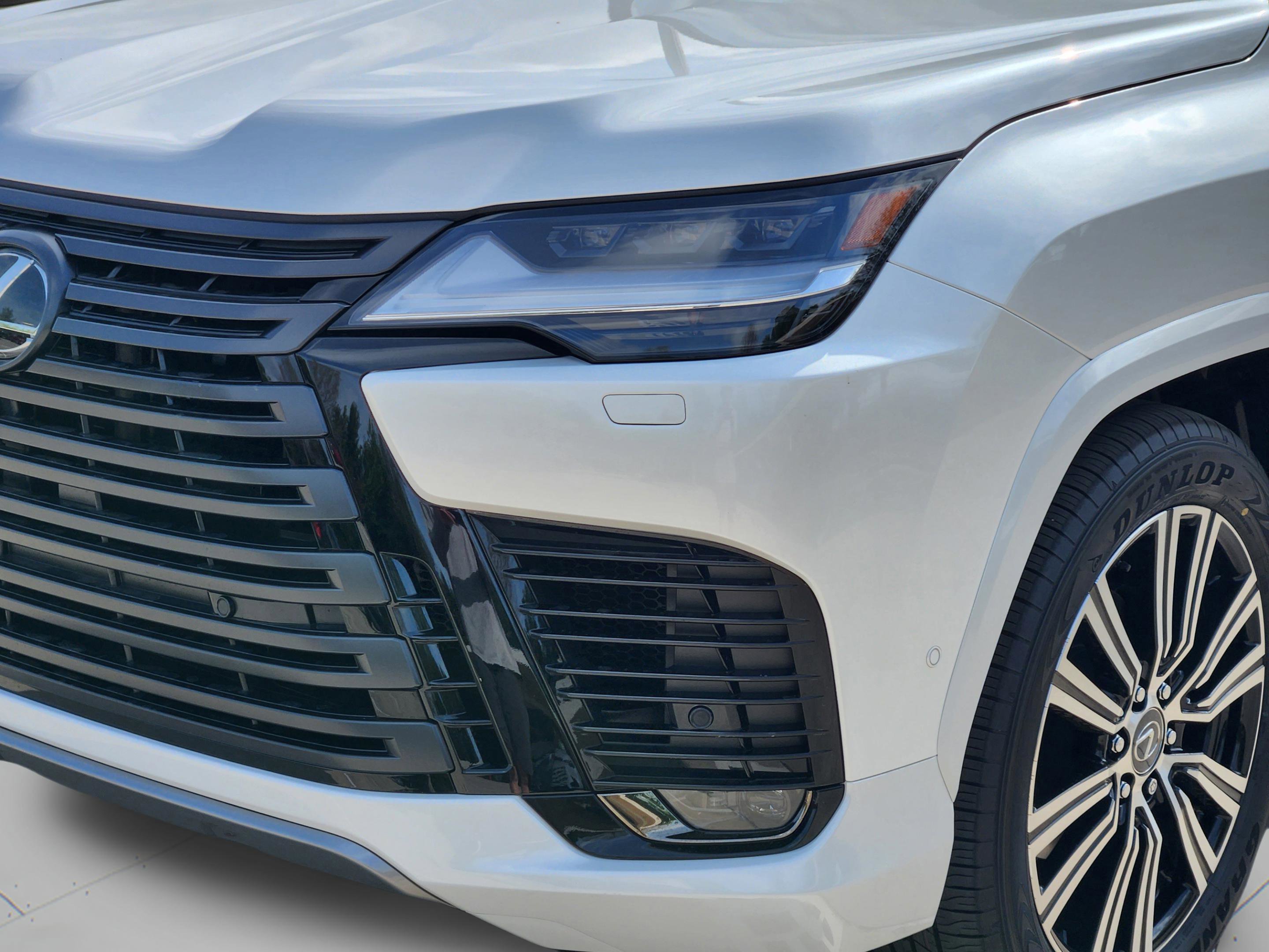 New 2026 Lexus LX 700h Luxury AWD/4WD image 5