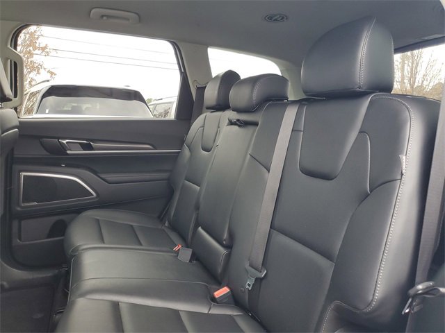 Used 2024 Kia Telluride LX image 9