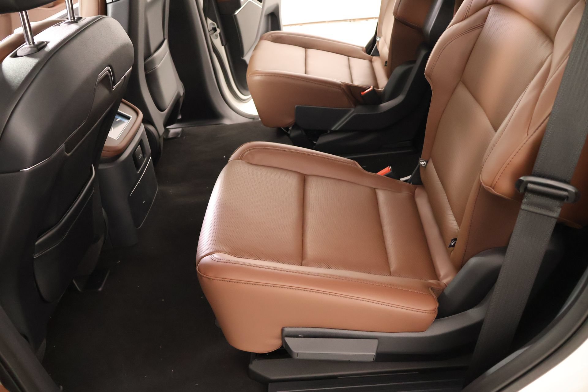 New 2027 Lincoln Navigator Reserve AWD/4WD image 12
