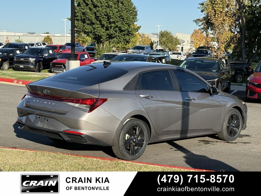Used 2022 Hyundai Elantra SEL image 4