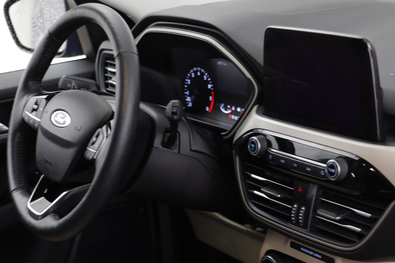 Used 2021 Ford Escape SEL image 21