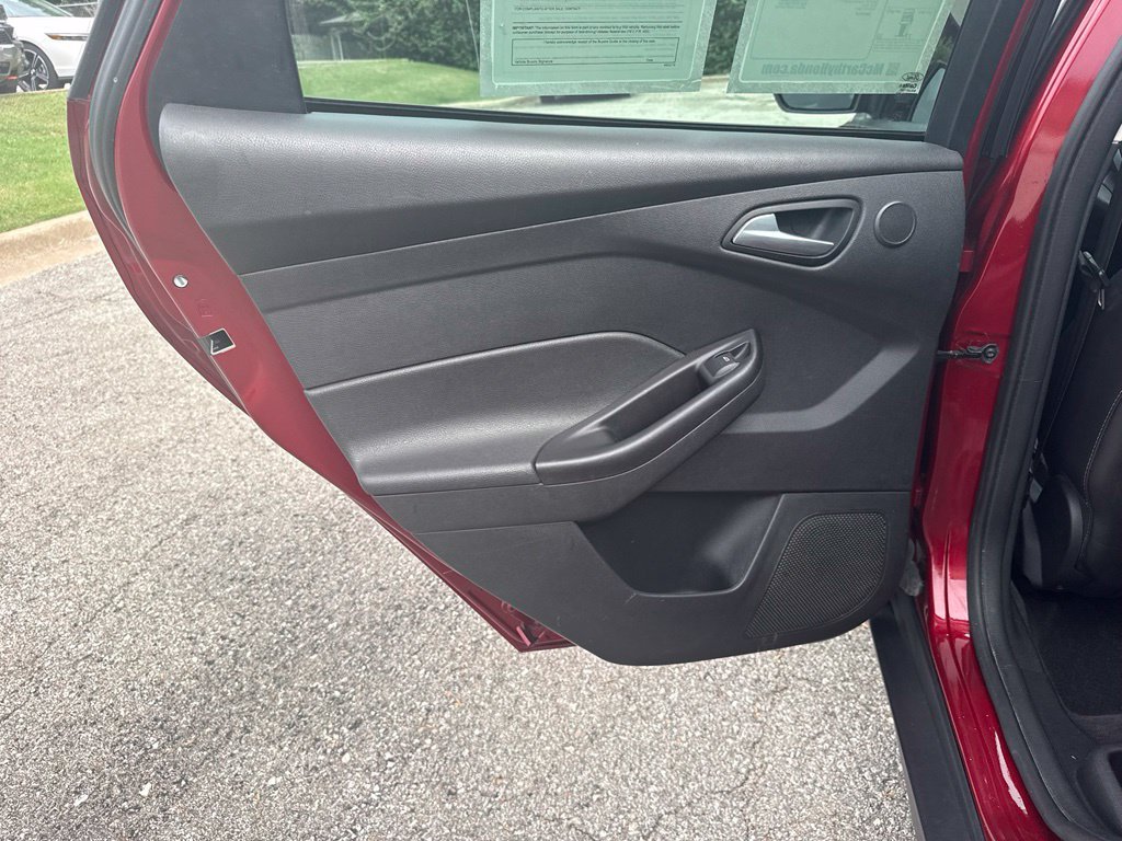 Used 2013 Ford Focus SE FWD image 30