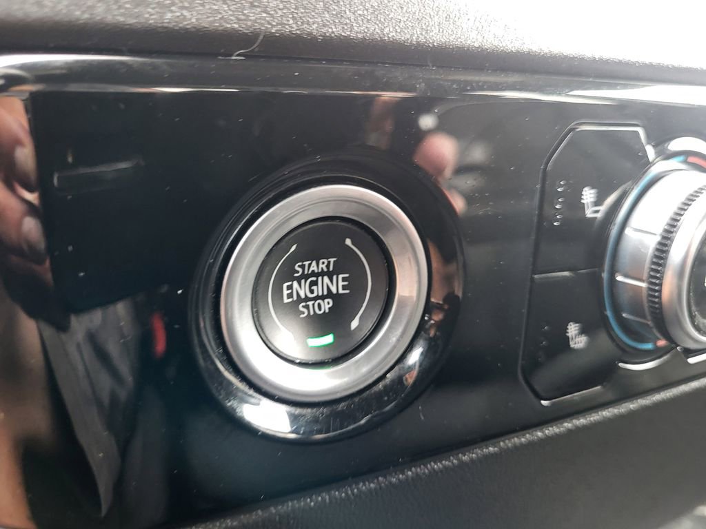 Used 2024 GMC Sierra 1500 Elevation image 25