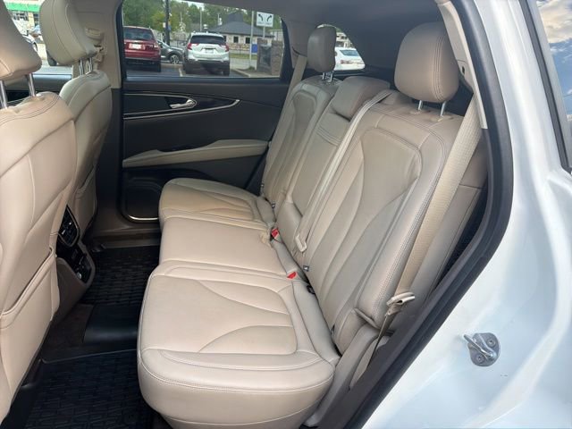 Used 2023 Lincoln Nautilus Reserve AWD/4WD image 14