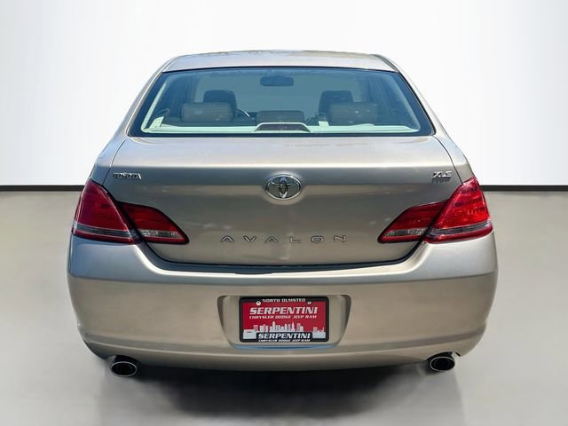 Used 2007 Toyota Avalon XLS FWD image 7