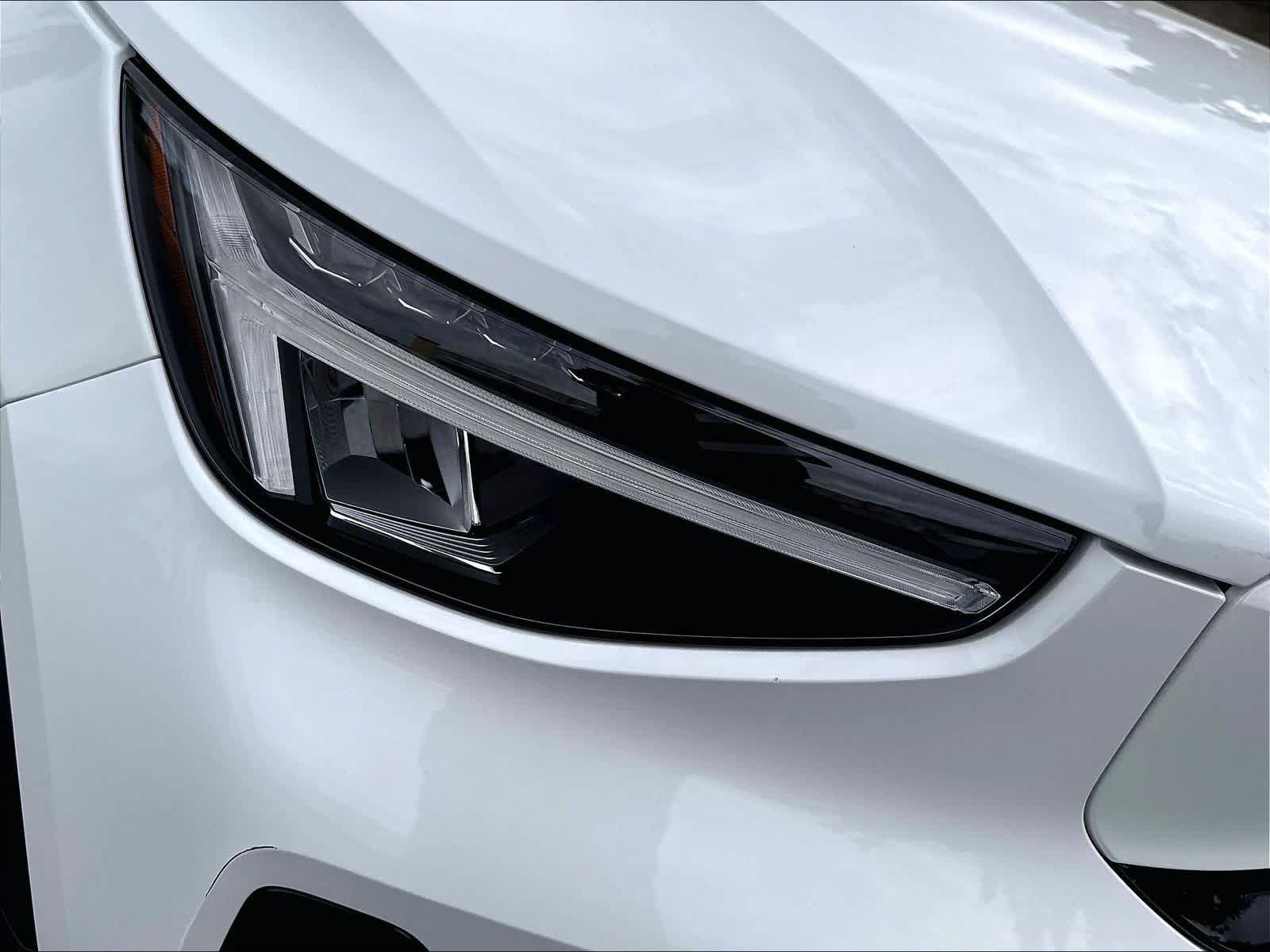 Used 2023 Volvo C40 Recharge Core AWD/4WD image 31