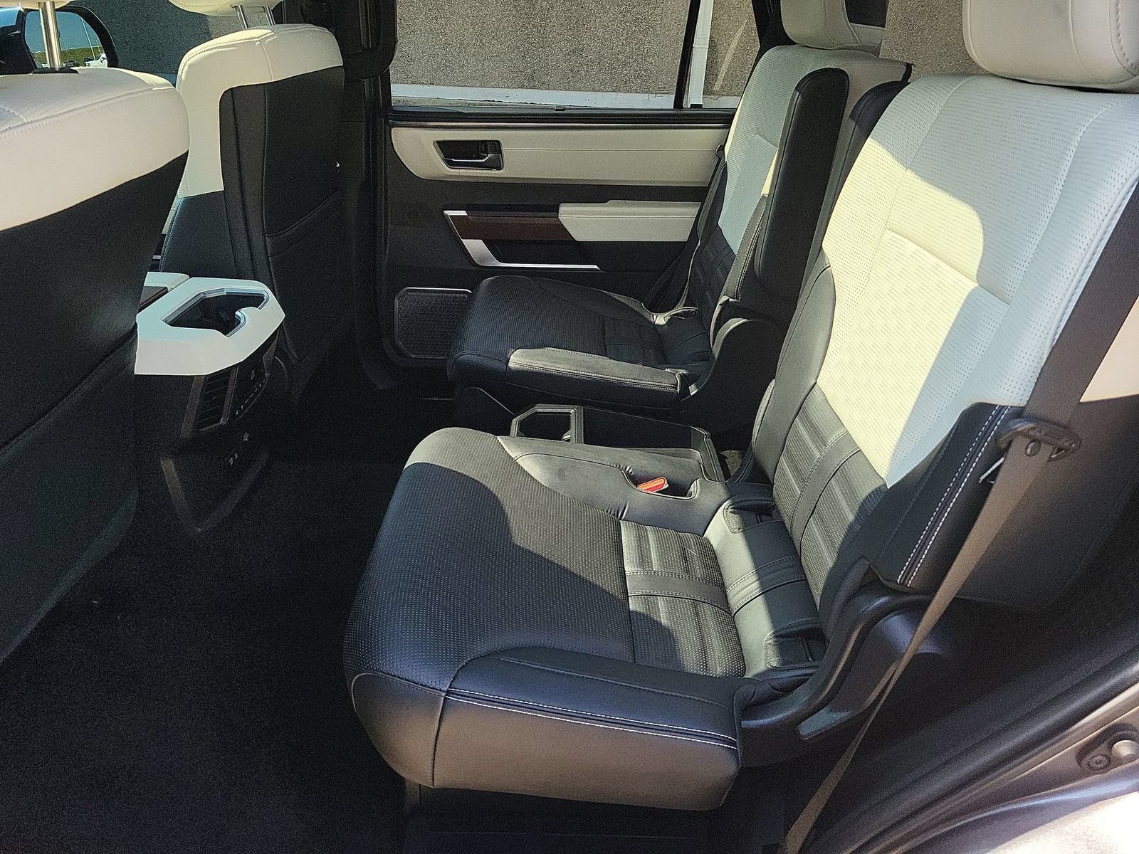 Used 2024 Toyota Sequoia Capstone AWD/4WD image 26