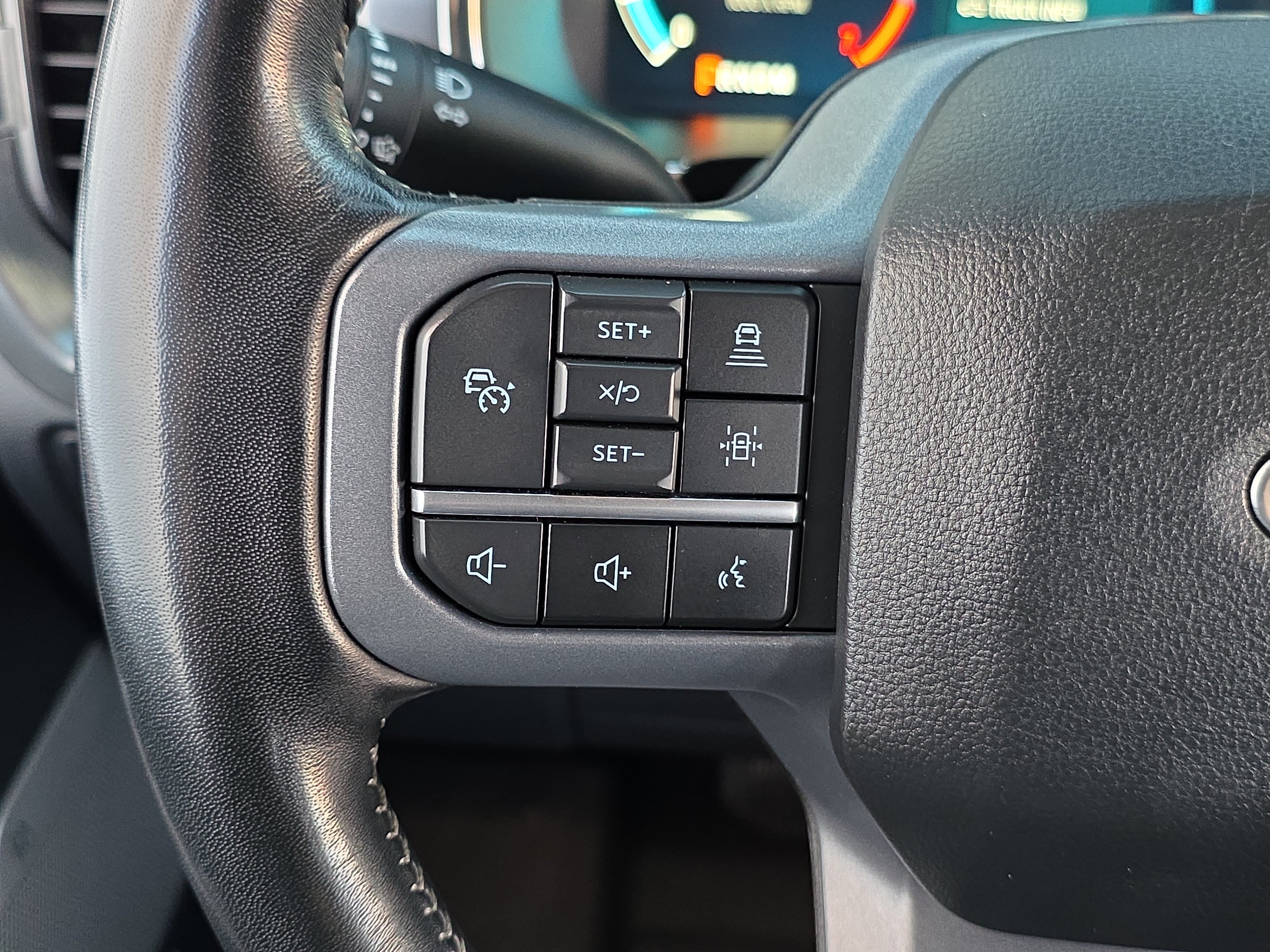 Used 2023 Ford F150 Lariat w/ Equipment Group 502A High AWD/4WD image 19