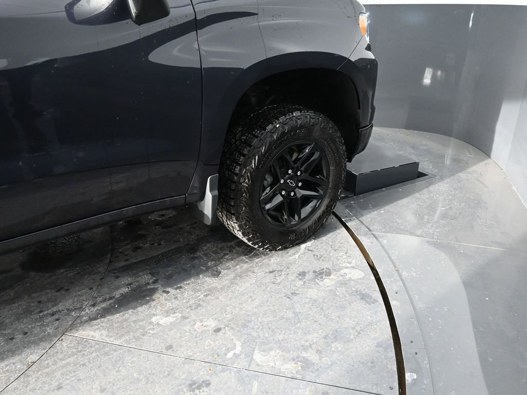 Used 2024 Chevrolet Silverado 1500 LT Trail Boss w/ Convenience Package II image 25