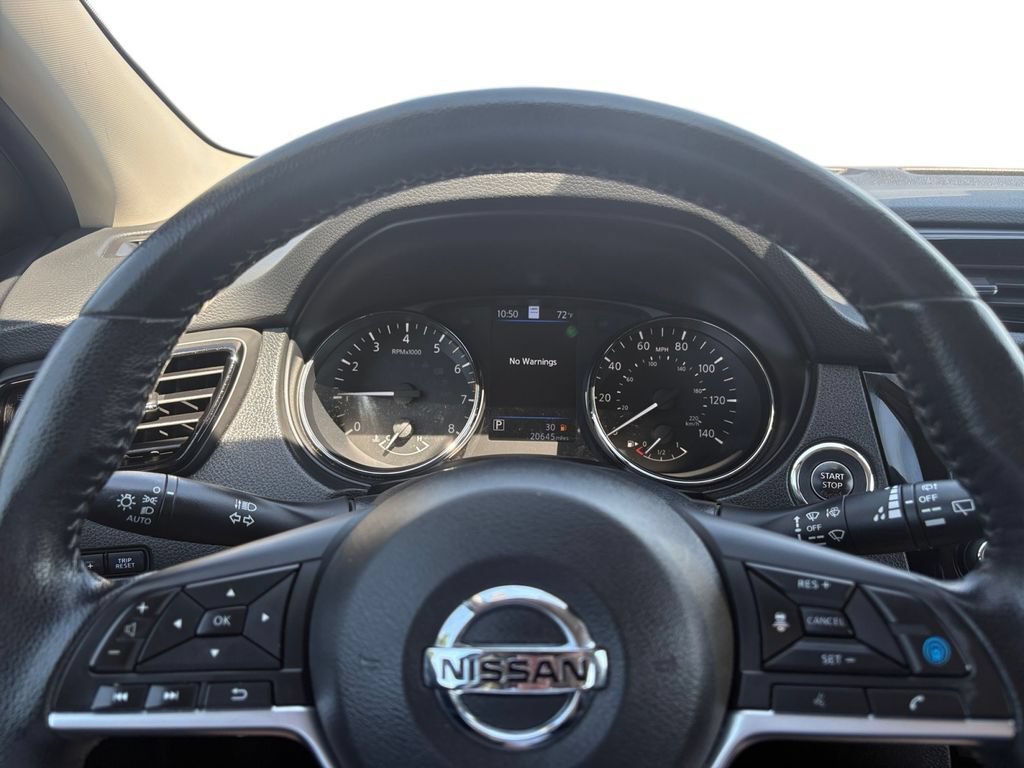 Used 2022 Nissan Rogue Sport SL AWD/4WD image 16