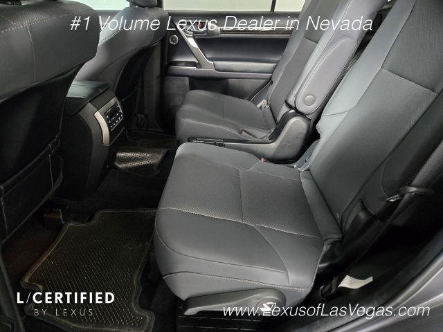 Used 2023 Lexus GX 460 Premium w/ Accessory Package AWD/4WD image 16