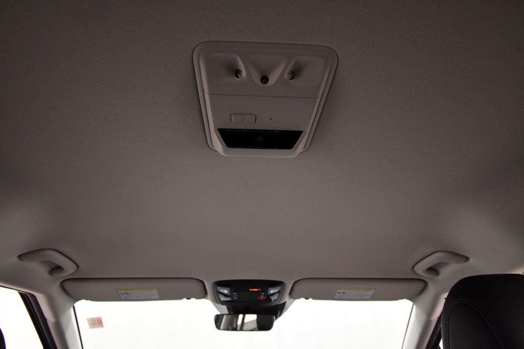 Certified 2023 Kia Carnival SX FWD image 16