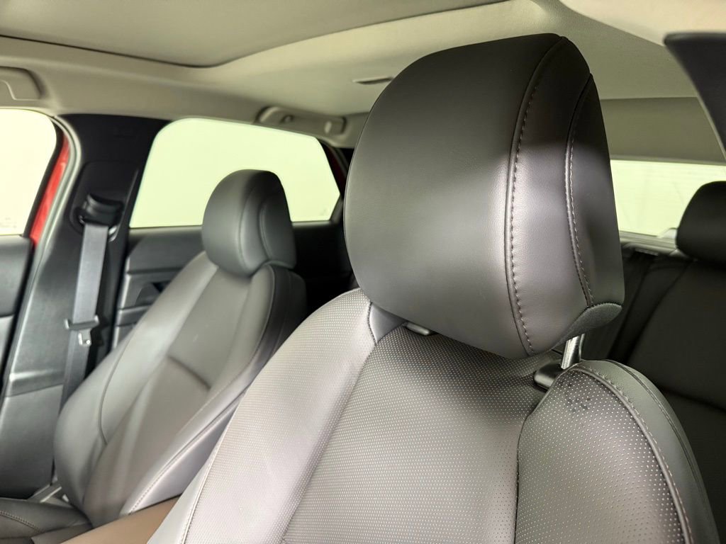 Used 2025 MAZDA CX-30 AWD 2.5 S w/ Premium Package image 14