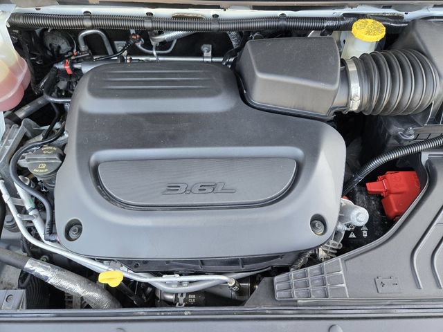 Certified 2023 Chrysler Voyager LX FWD image 32