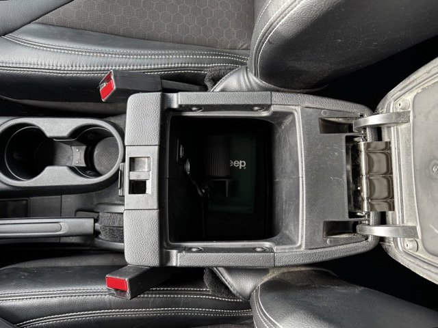 Used 2018 Jeep Wrangler Unlimited Sport image 14