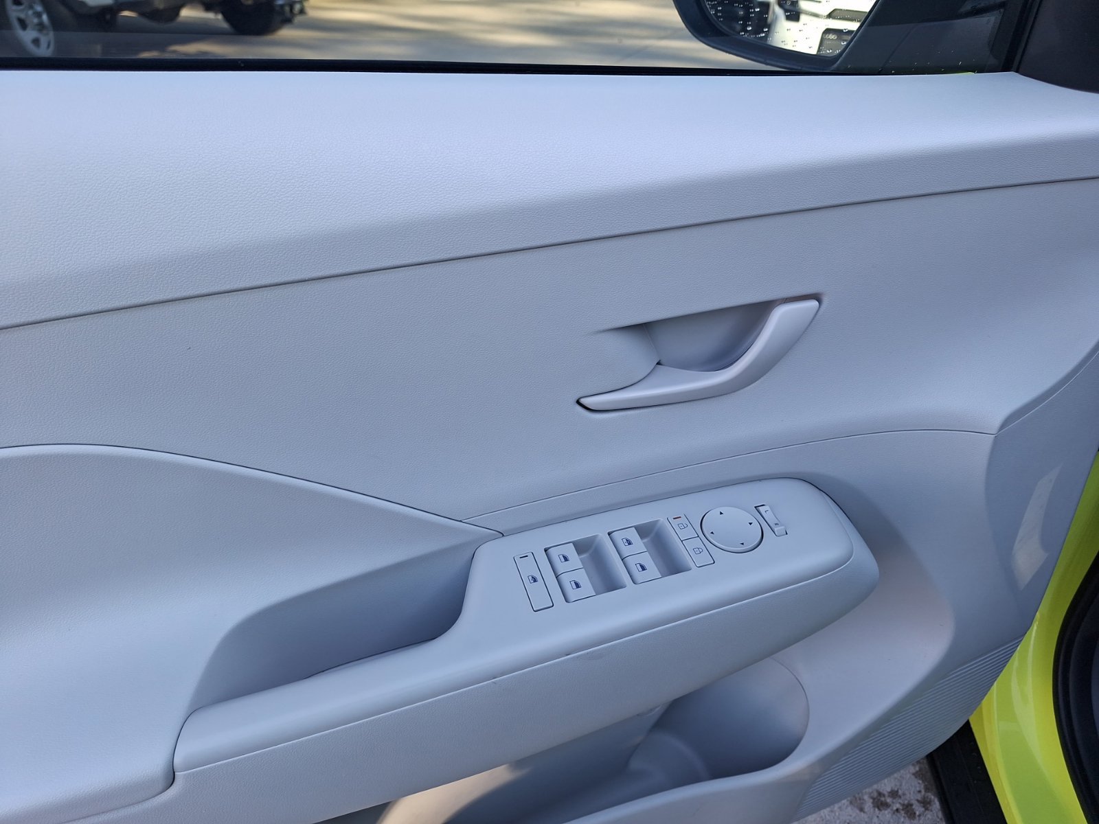 Used 2024 Hyundai Kona SEL FWD image 16