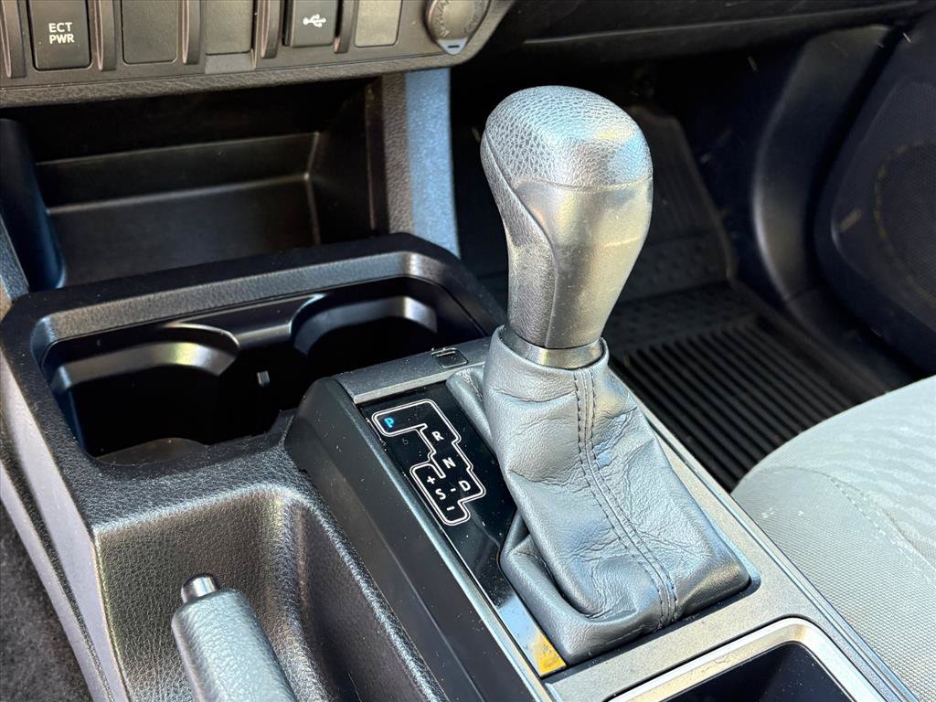 Used 2022 Toyota Tacoma SR AWD/4WD image 24