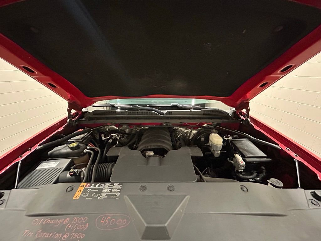 Used 2018 Chevrolet Silverado 1500 Custom w/ Custom Value Package AWD/4WD image 11