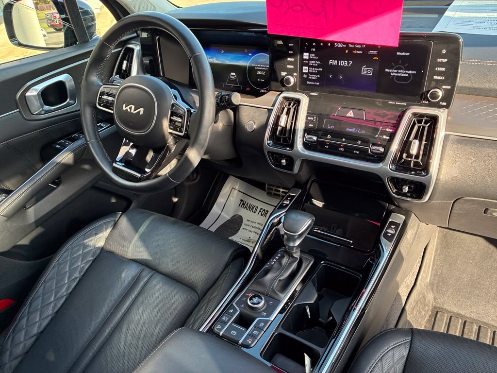 Used 2023 Kia Sorento SX AWD/4WD image 22