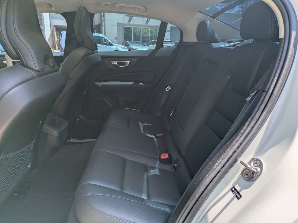 Certified 2025 Volvo S60 B5 Plus AWD/4WD image 12