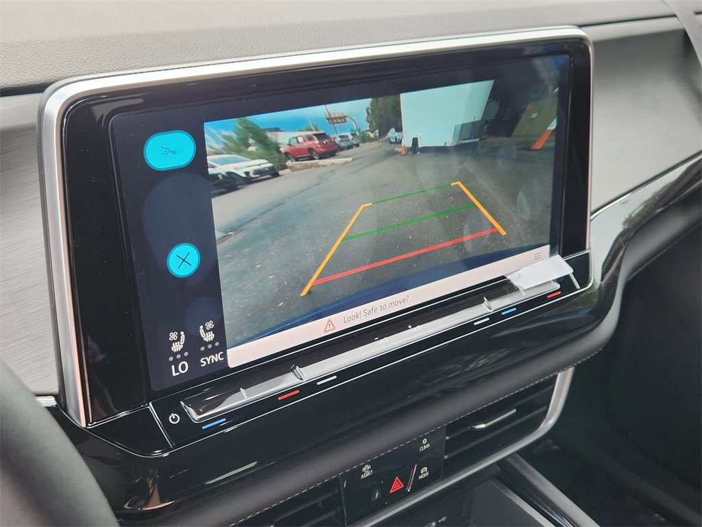 New 2025 Volkswagen Atlas Cross Sport SE image 11