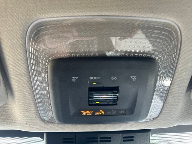Used 2026 Toyota Prius LE FWD image 27