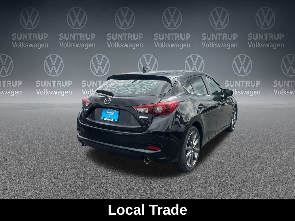 Used 2018 MAZDA MAZDA3 Grand Touring w/ Premium Equipment Package FWD image 6