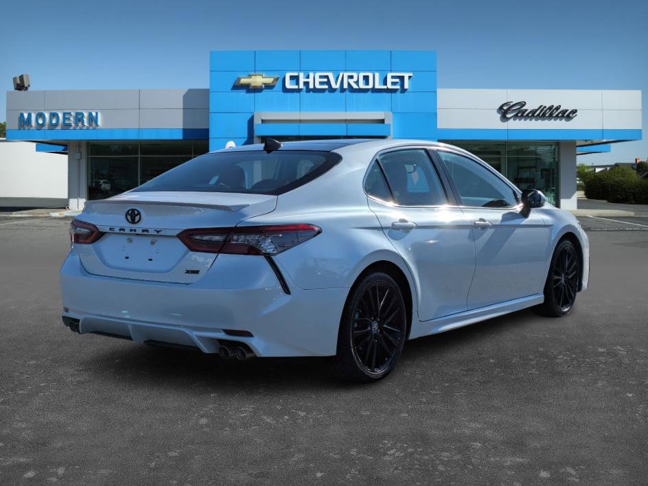 Used 2021 Toyota Camry XSE image 5