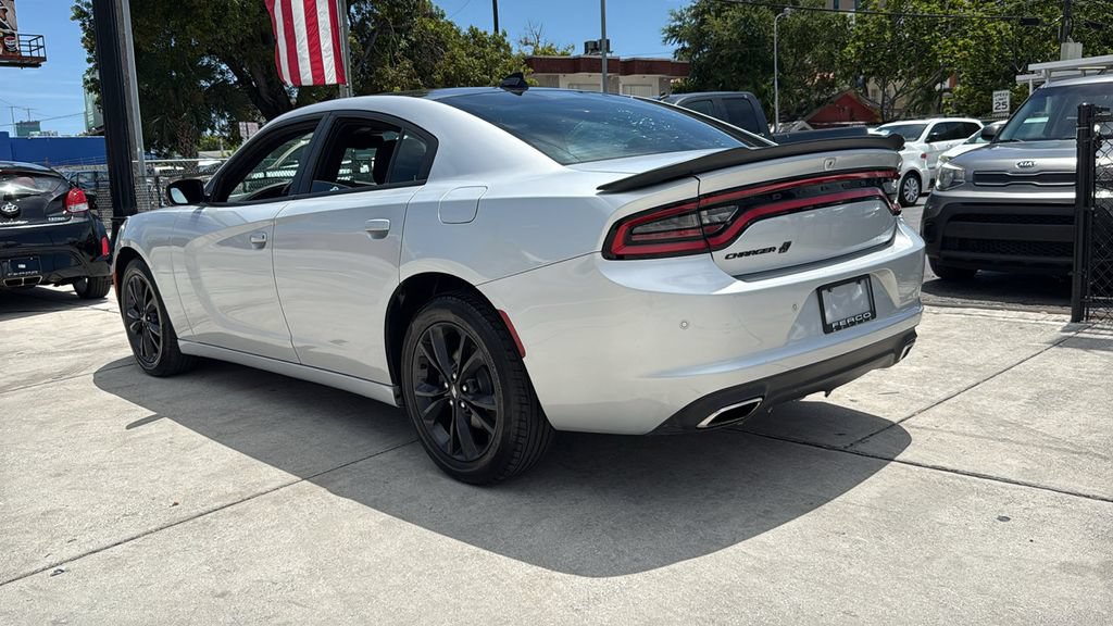 Used 2020 Dodge Charger SXT w/ Blacktop Package AWD/4WD image 11