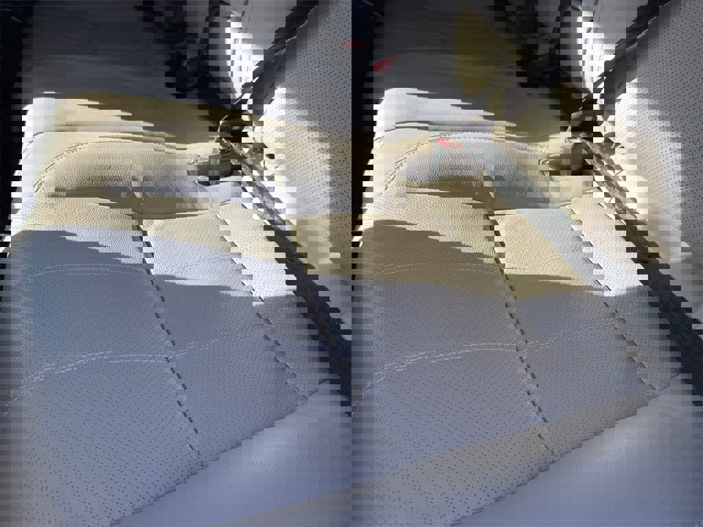 Used 2021 Land Rover Range Rover Velar S image 31