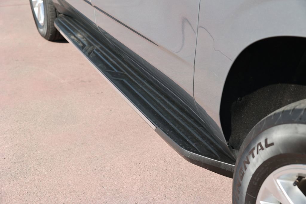 Used 2025 Chevrolet Suburban Premier image 10