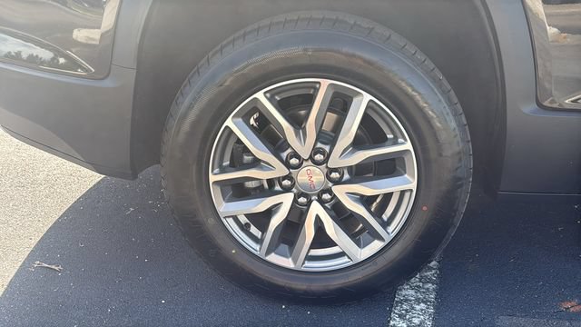 Used 2019 GMC Acadia SLE w/ LPO, Floor Liner Package FWD image 9